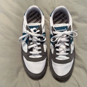 Mens Saucony XT 600 Sneakers size 9.5